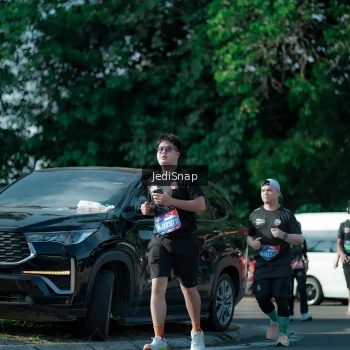 Runner Photo 3968431