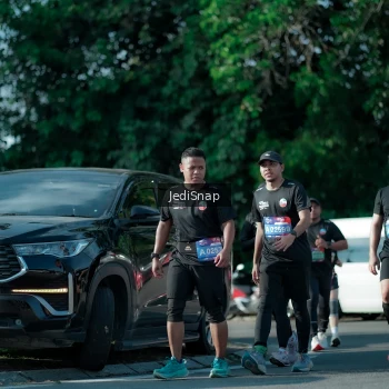 Runner Photo 3968555