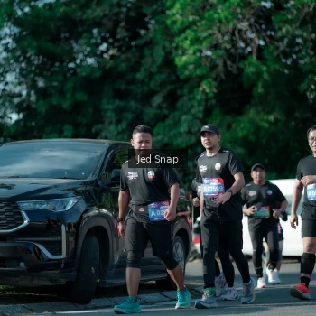 Runner Photo 3968558