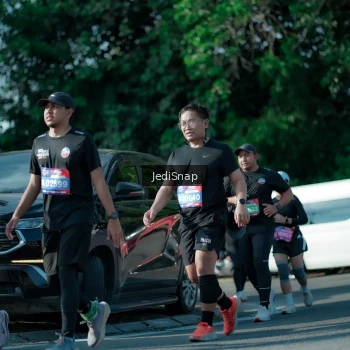 Runner Photo 3968569