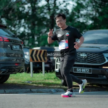 Runner Photo 3968585