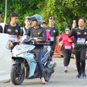 Runner Photo 3968598