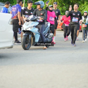 Runner Photo 3968599