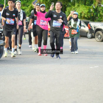 Runner Photo 3968600