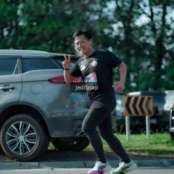 Runner Photo 3968602
