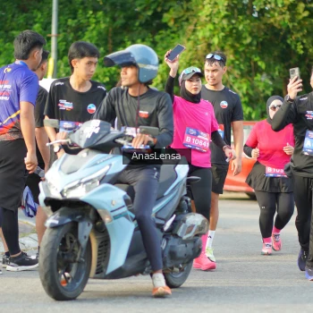 Runner Photo 3968605