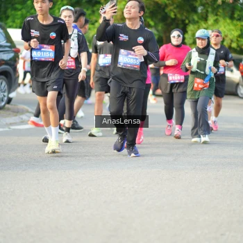 Runner Photo 3968631
