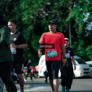 Runner Photo 3968668