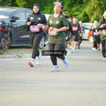 Runner Photo 3968734