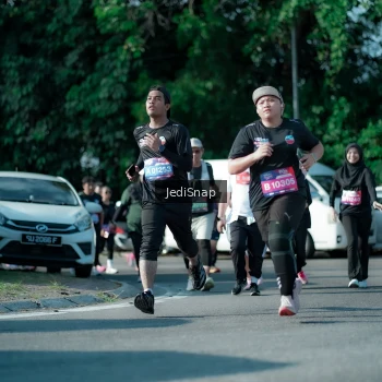 Runner Photo 3968751