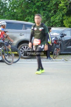 Runner Photo 3968813