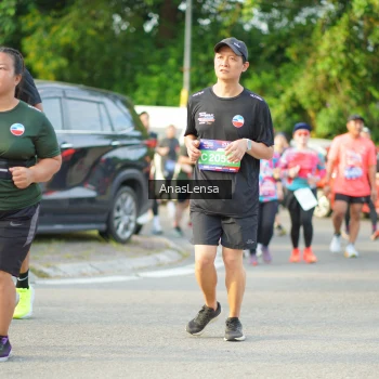 Runner Photo 3968912