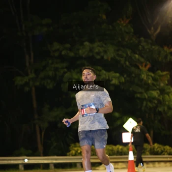 Runner Photo 3968933