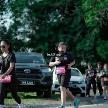 Runner Photo 3968958