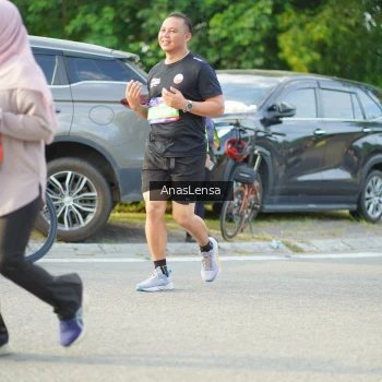 Runner Photo 3969562