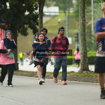 Runner Photo 3969743