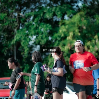 Runner Photo 3969863