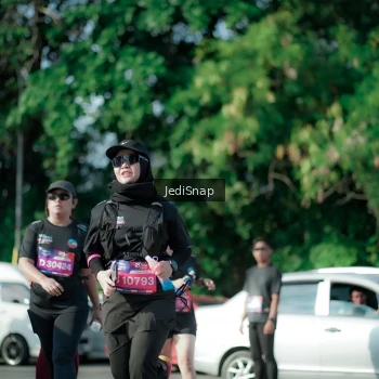 Runner Photo 3969975