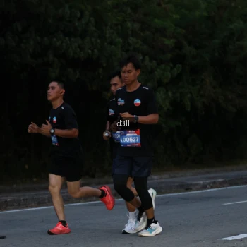 Runner Photo 3970025