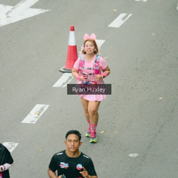 Runner Photo 3970060