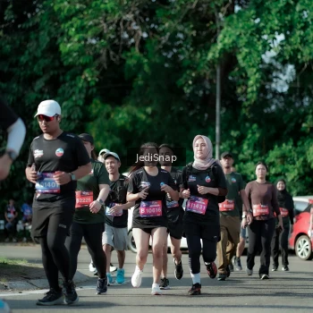 Runner Photo 3970075