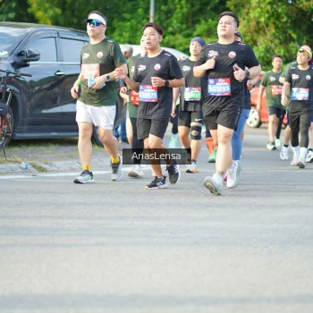 Runner Photo 3970215