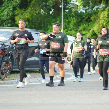 Runner Photo 3970625