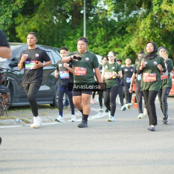 Runner Photo 3970636