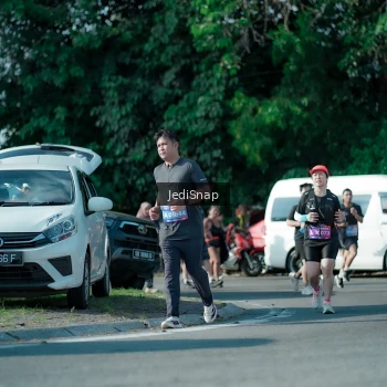 Runner Photo 3970707
