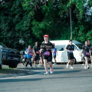 Runner Photo 3970715