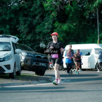 Runner Photo 3970737