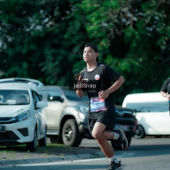Runner Photo 3970758