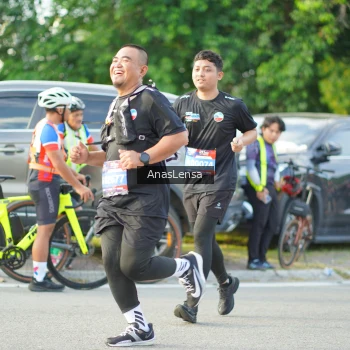 Runner Photo 3970996
