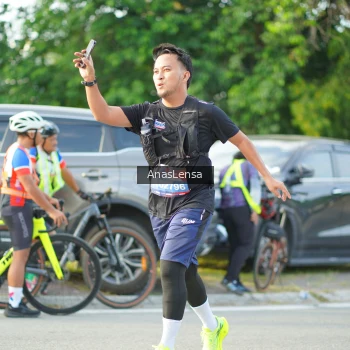 Runner Photo 3971004