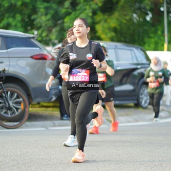 Runner Photo 3971025