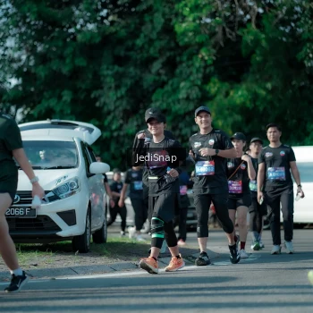Runner Photo 3971041