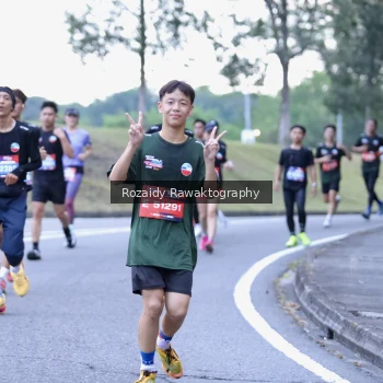Runner Photo 3971076