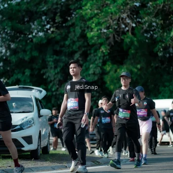 Runner Photo 3971082