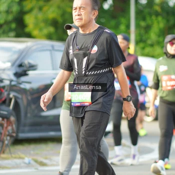 Runner Photo 3971119