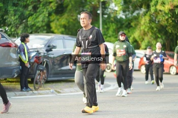 Runner Photo 3971135