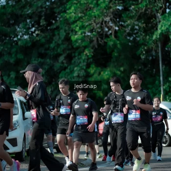 Runner Photo 3971175