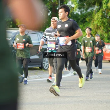 Runner Photo 3971335