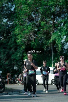 Runner Photo 3971488