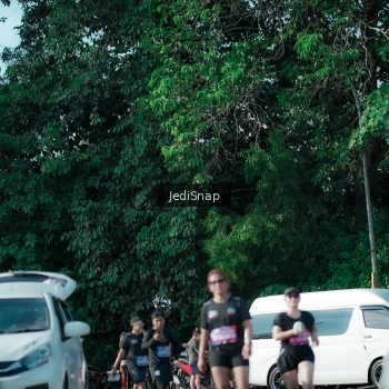 Runner Photo 3971528