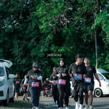 Runner Photo 3971543