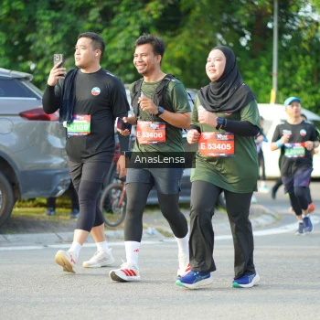 Runner Photo 3971545