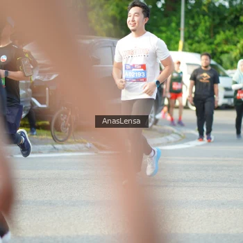 Runner Photo 3971555