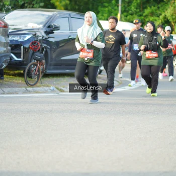 Runner Photo 3971556