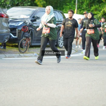 Runner Photo 3971562