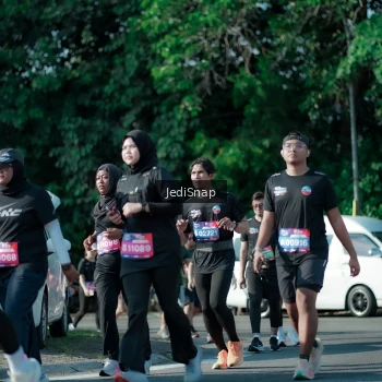 Runner Photo 3971569